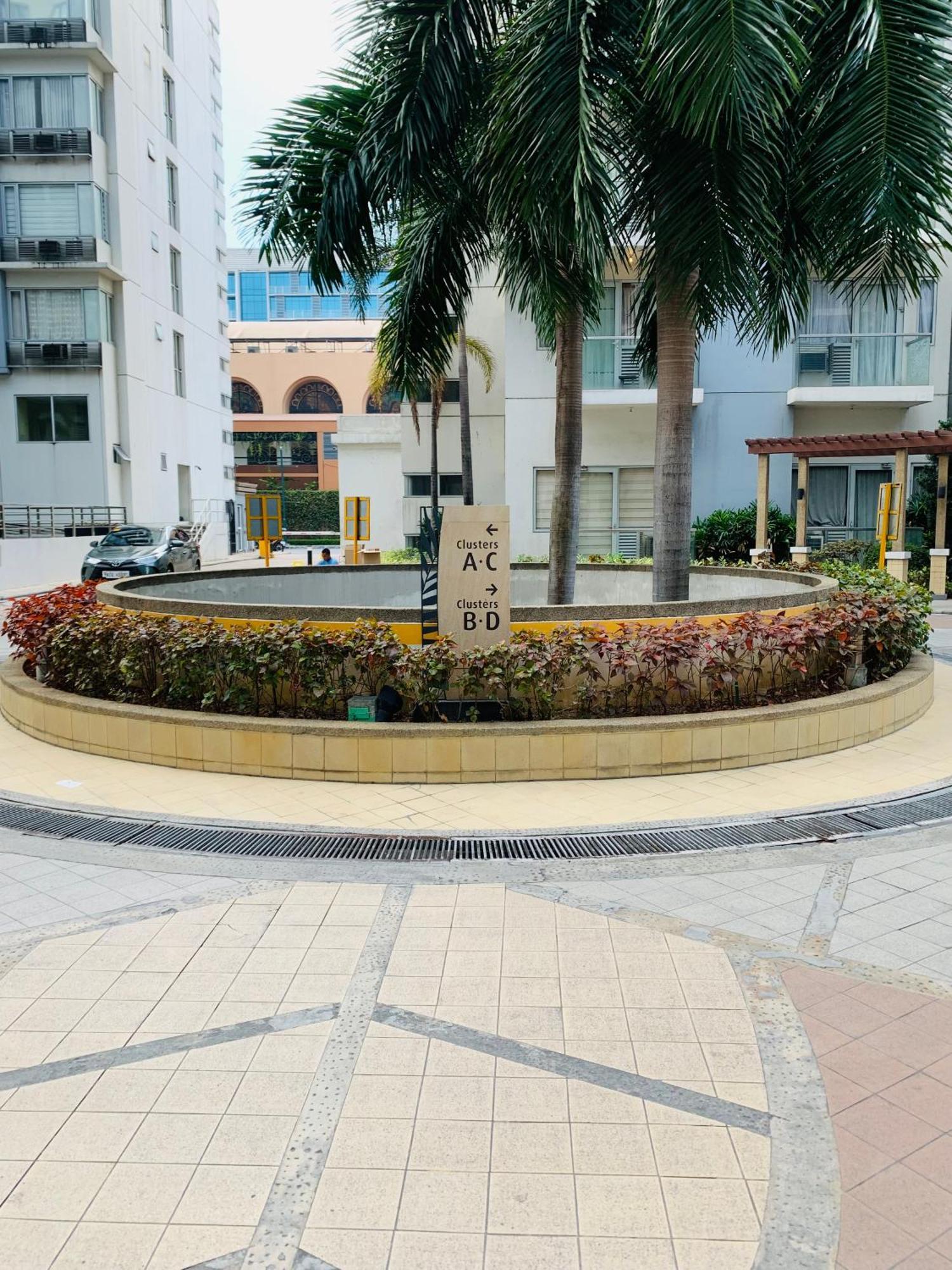 One Palm Tree Villas Condominium - Studio 7Th Fl With Balcony - Across Terminal 3 Airport Pasay Exterior foto