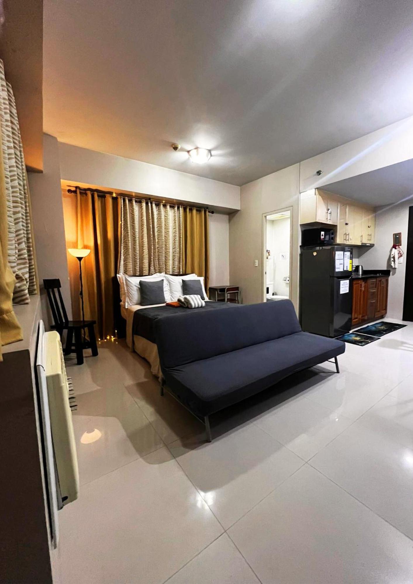 One Palm Tree Villas Condominium - Studio 7Th Fl With Balcony - Across Terminal 3 Airport Pasay Exterior foto
