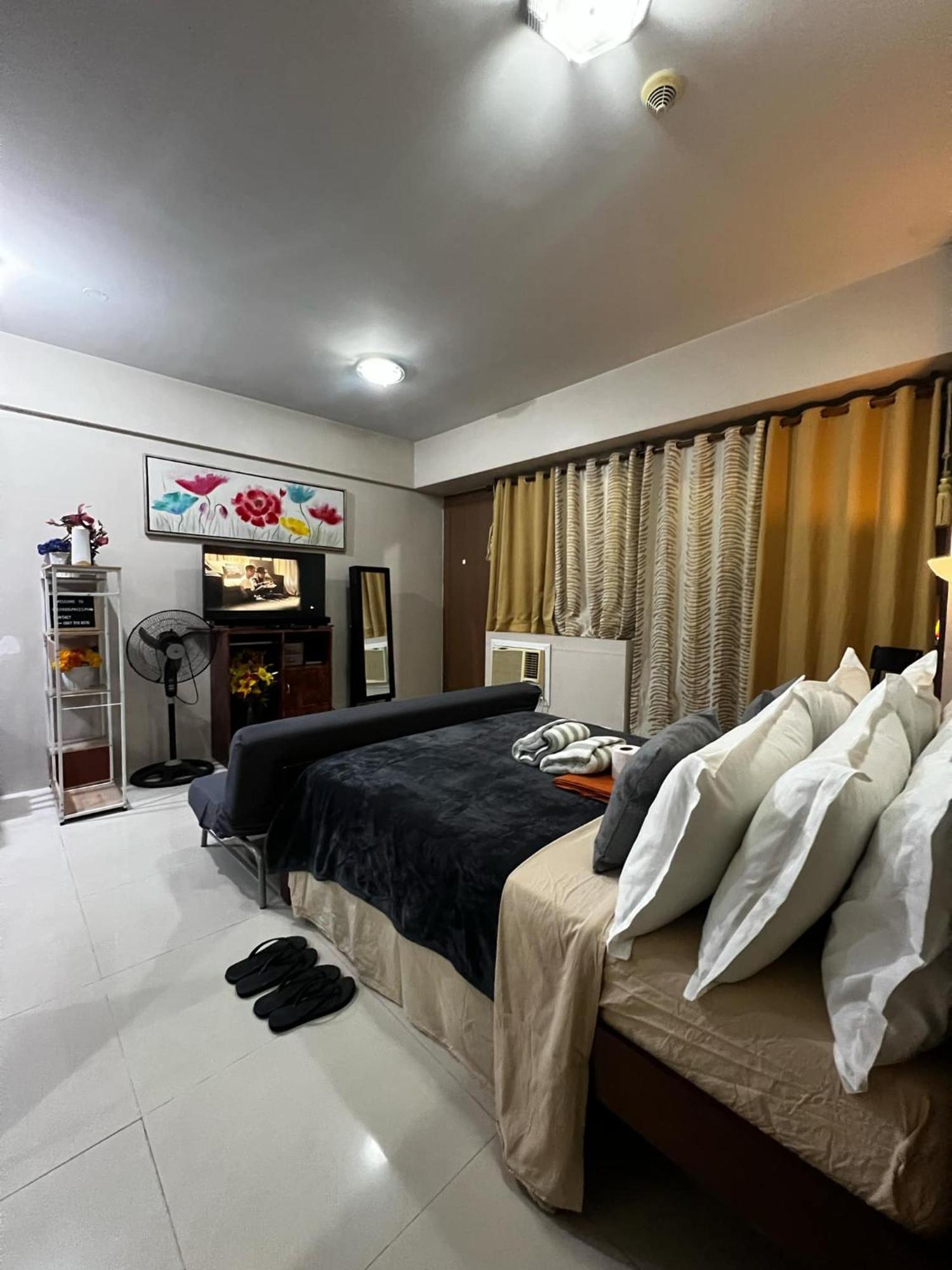 One Palm Tree Villas Condominium - Studio 7Th Fl With Balcony - Across Terminal 3 Airport Pasay Exterior foto